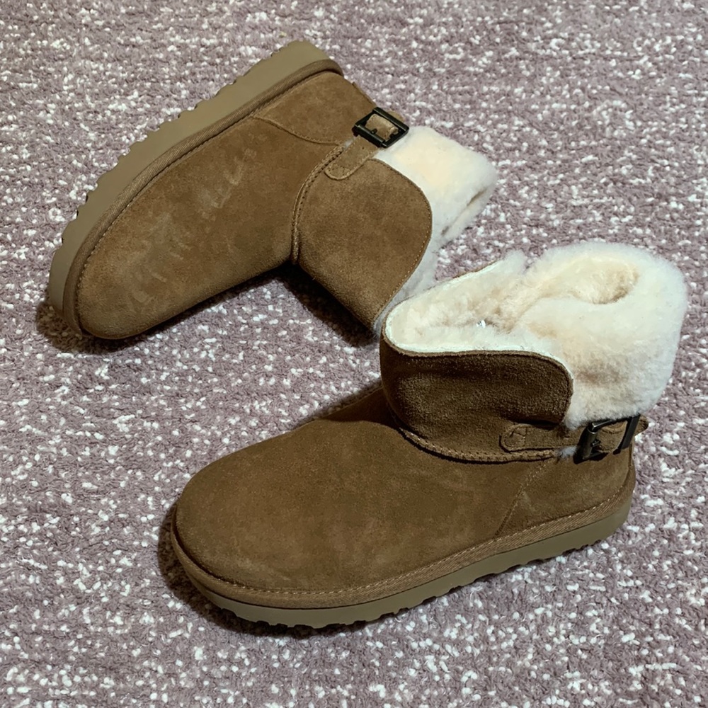 UGG Australia KAREL BOOTS W/CHESTNUT
